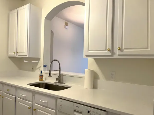 $174,900 | 10550 Baymeadows Road, Unit 425, Jacksonville, FL 32256