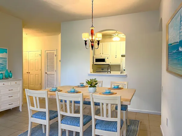 $174,900 | 10550 Baymeadows Road, Unit 425, Jacksonville, FL 32256