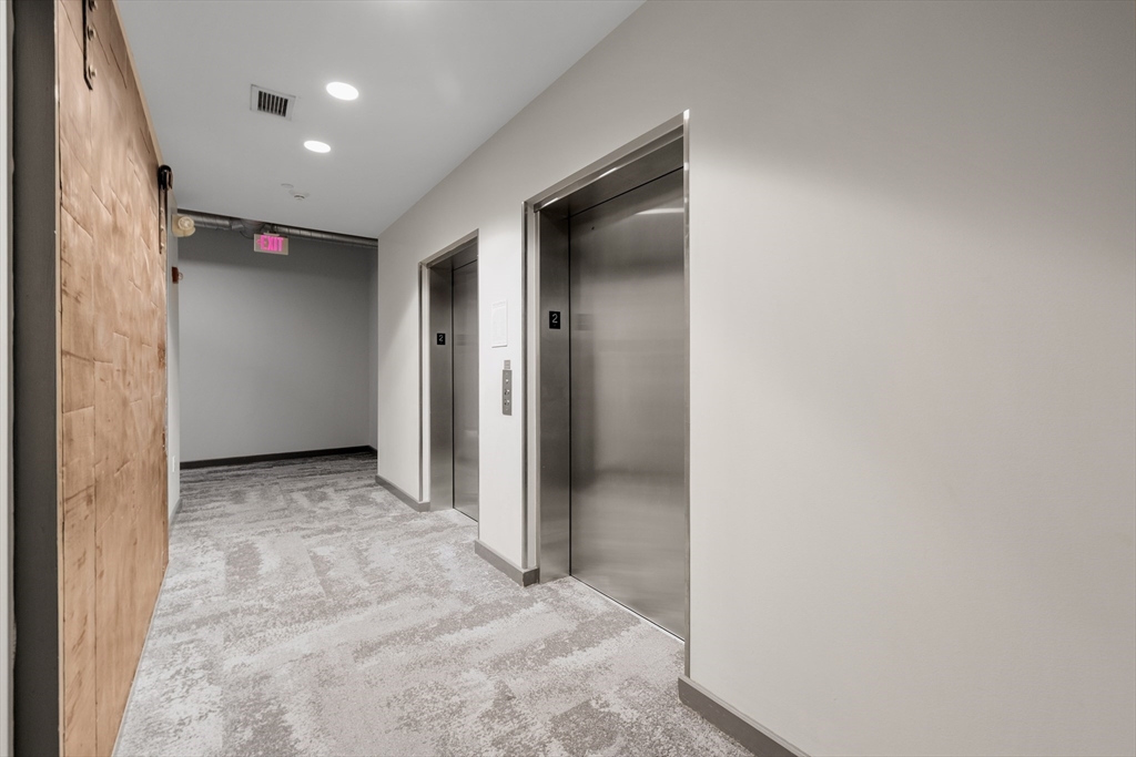 35 Channel Center Street, Unit 210 Boston, MA 02210 - Photo 29 of 32
