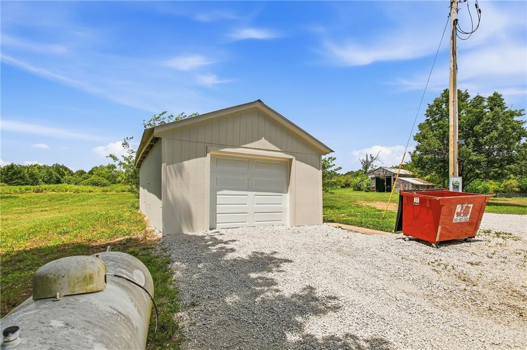 36 Southwest 1421st Road Holden, MO 64040 - Photo 10 of 41