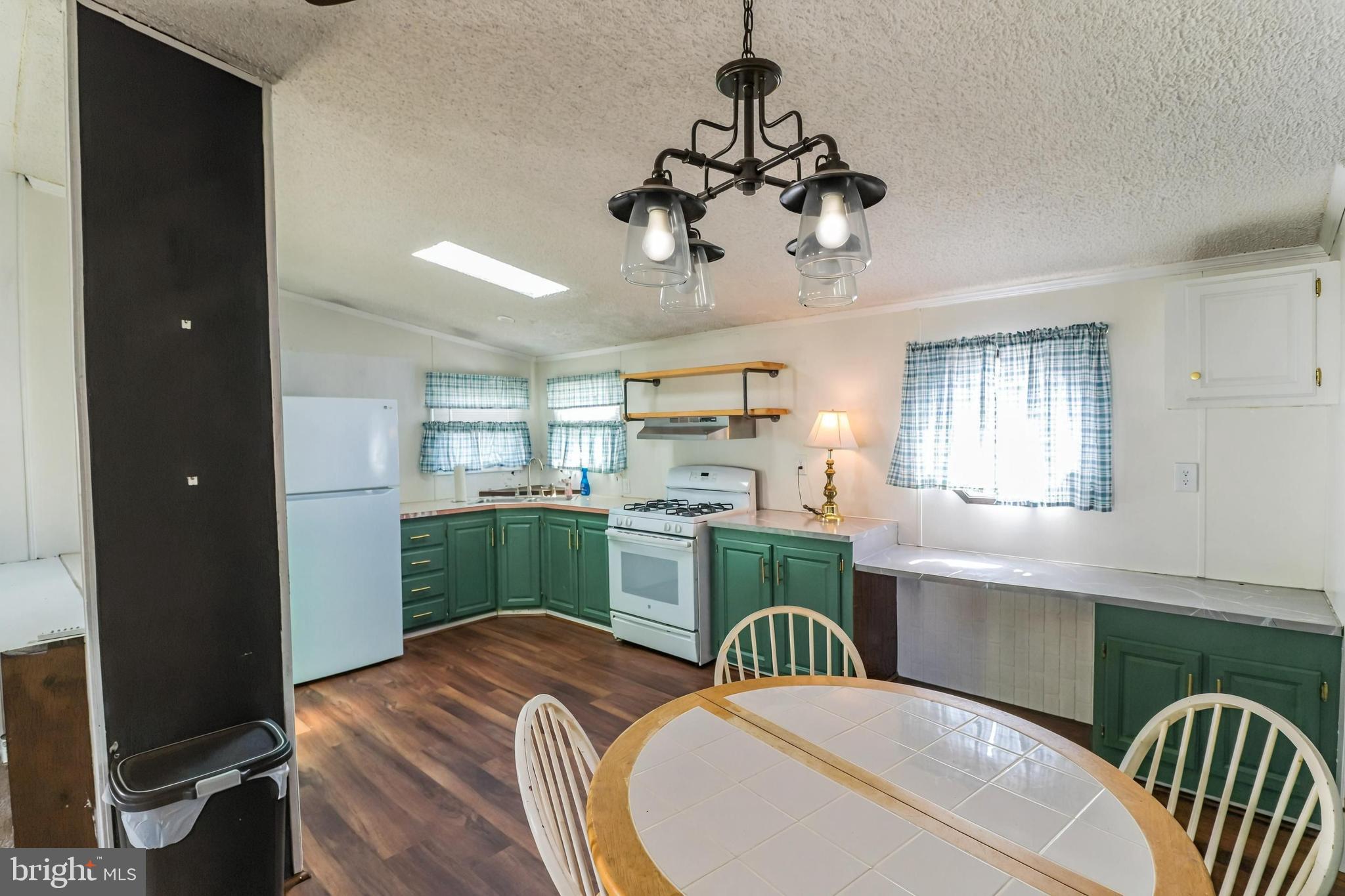 345 Jacobs Loop Bear, DE 19701 - Photo 15 of 19 kitchen area