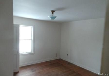 BEDROOM2.jpg
