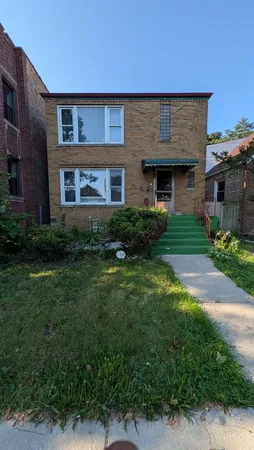$1,800 | 1619 East 86th Place, Unit 1, Chicago, IL 60617