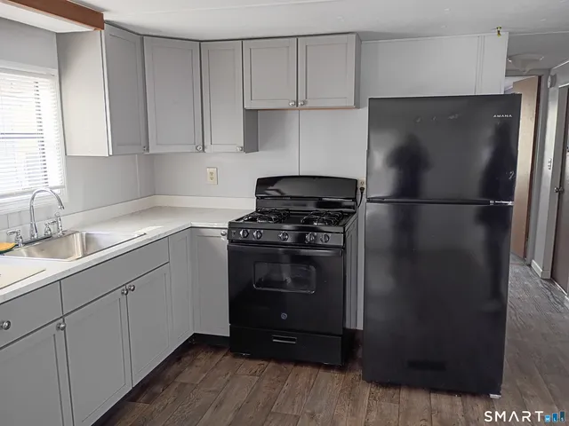 $79,900 | 6 5th Avenue, Shelton, CT 06484