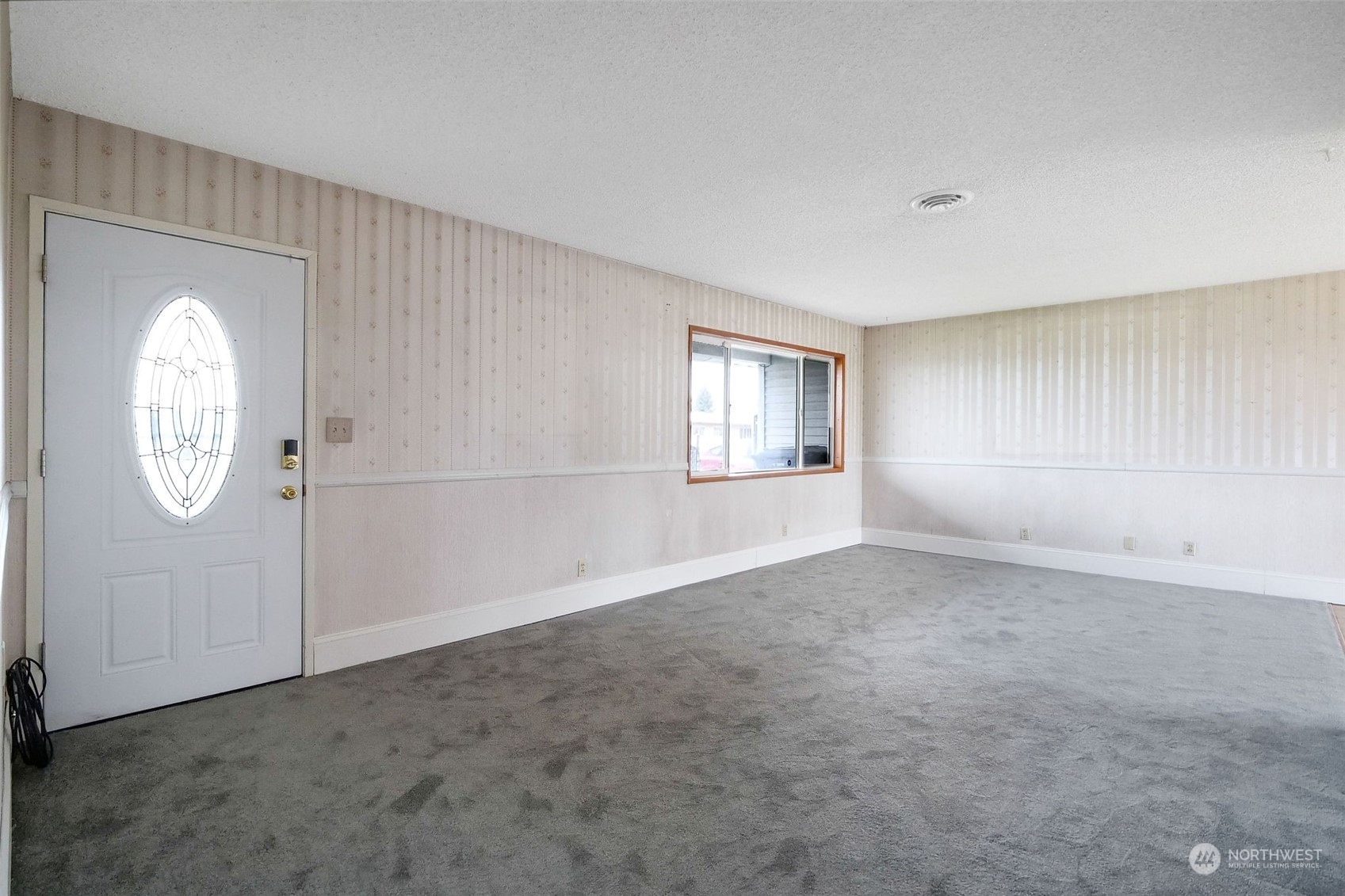 8961 Tinker Loop, Unit B Moses Lake, WA 98837 - Photo 3 of 31 Gallery Image 3