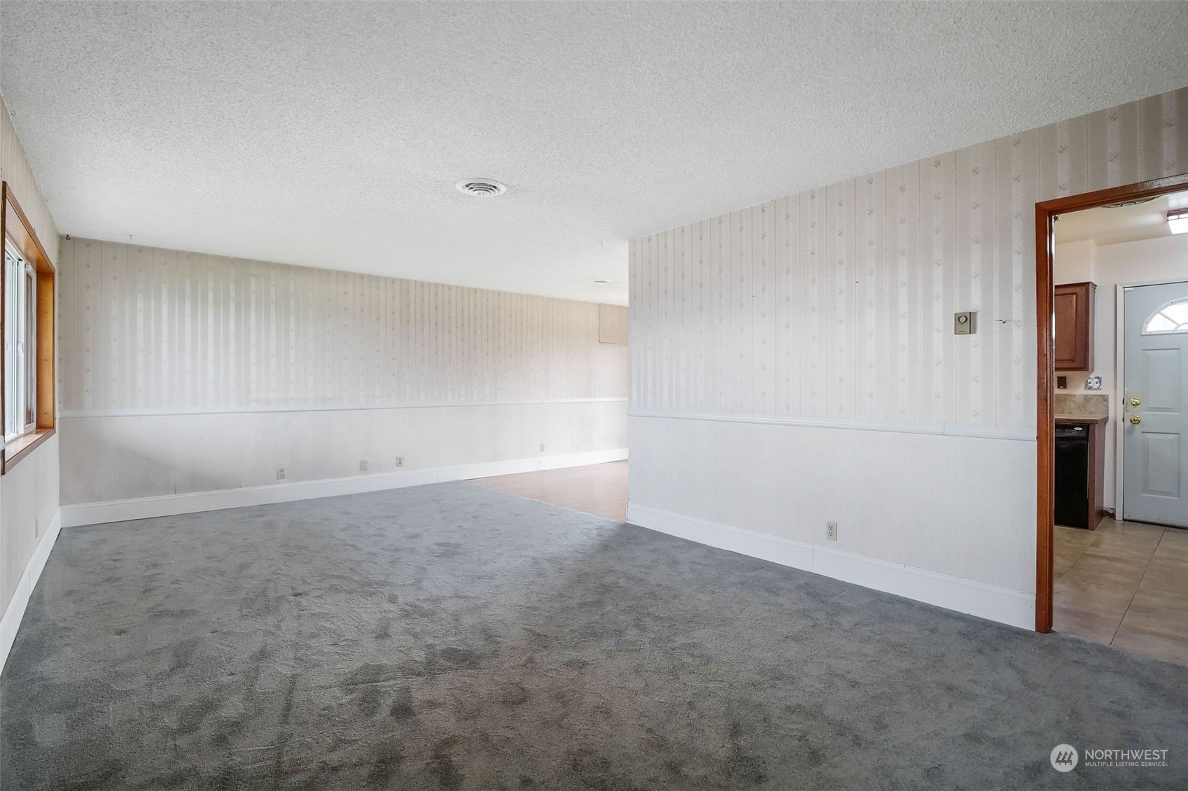 8961 Tinker Loop, Unit B Moses Lake, WA 98837 - Photo 4 of 31 Gallery Image 4