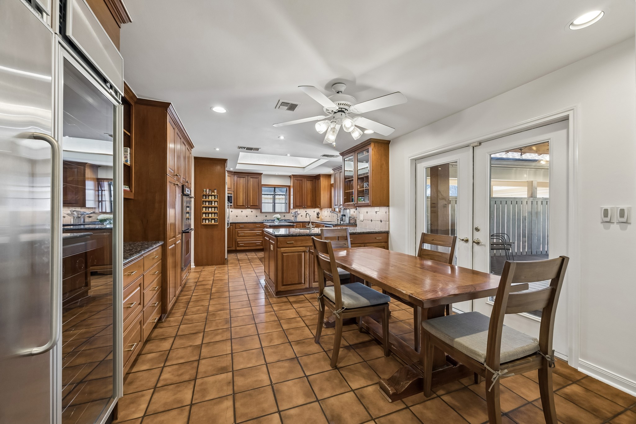 922 Old Lake Road Houston, TX 77057 - Photo 9 of 24