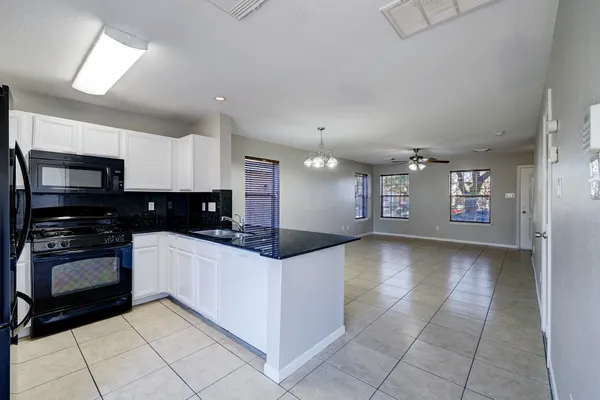 $1,600 | 15529 Aiken Lane, Houston, TX 77032