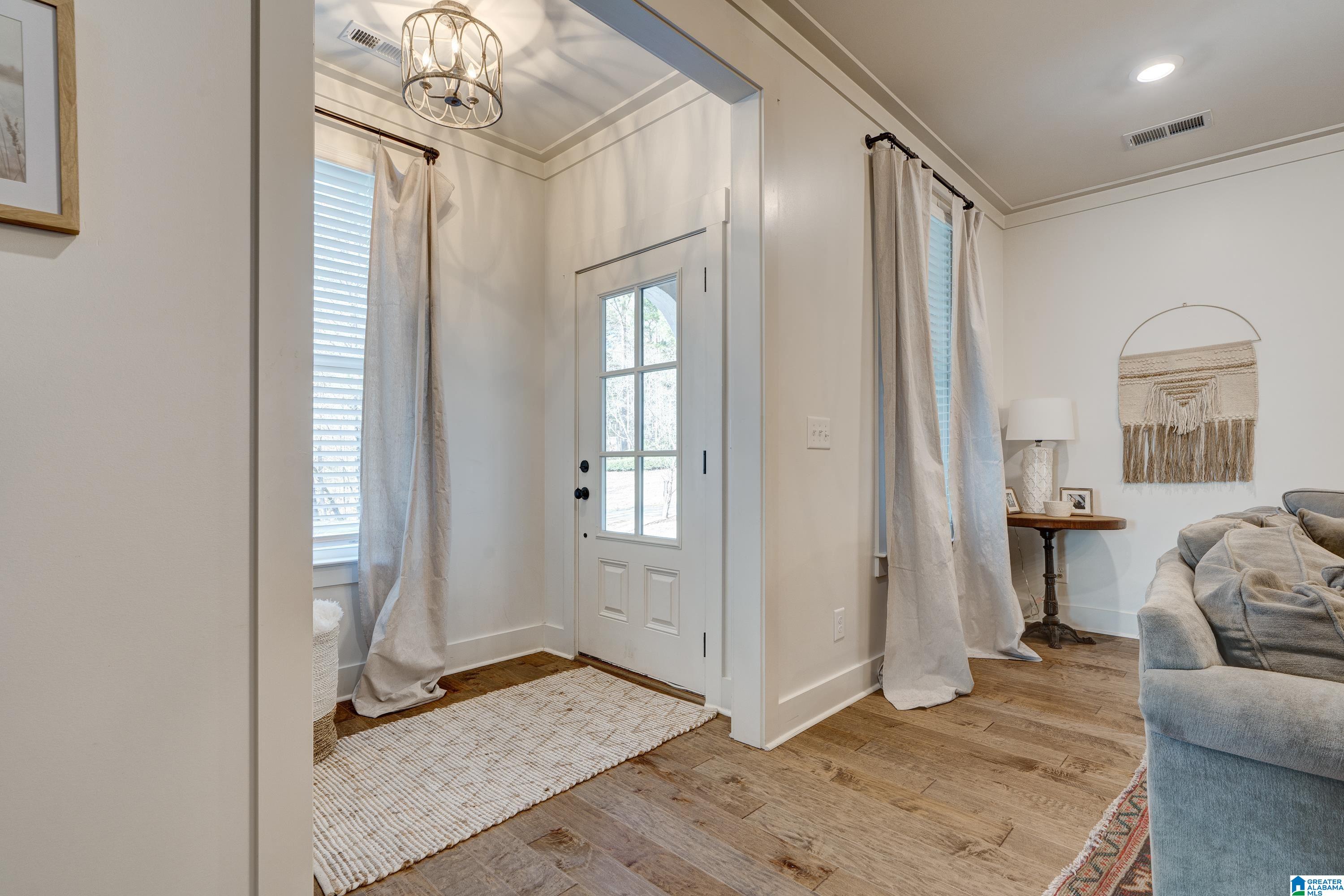 352 Turnberry Road Birmingham, AL 35244 - Photo 4 of 50