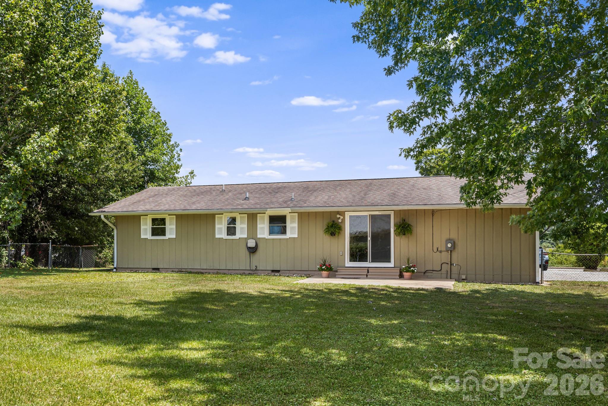 490 Ecusta Road Brevard, NC 28712 - Photo 21 of 25