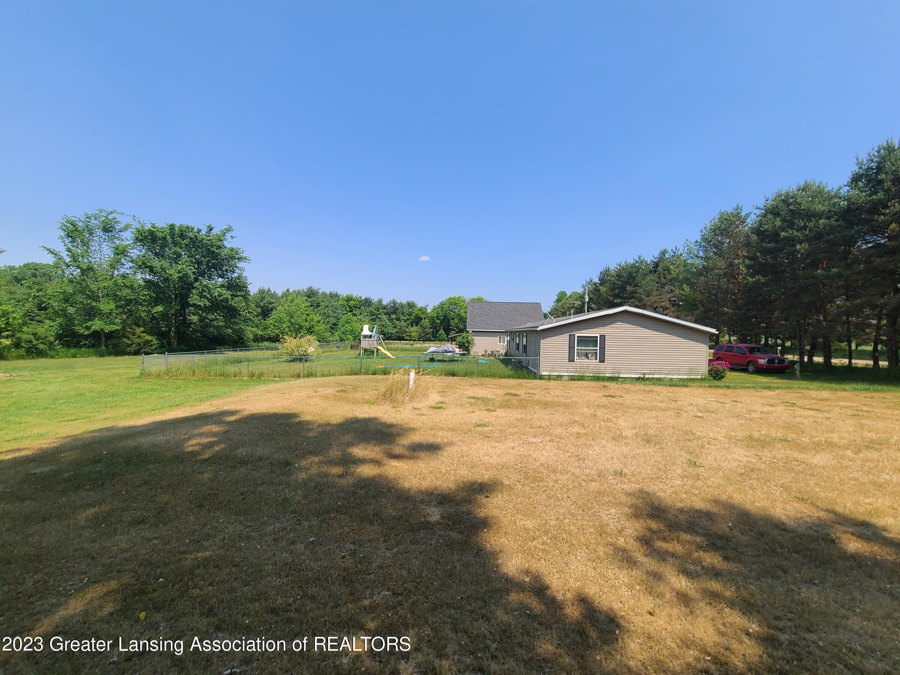 3148 Tyrrell Road Owosso, MI 48867 - Photo 6 of 10 20230607_151434