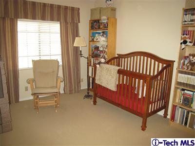 Undisclosed Address Burbank, CA 91501 - Photo 16 of 21 a view of a hallway with seating space