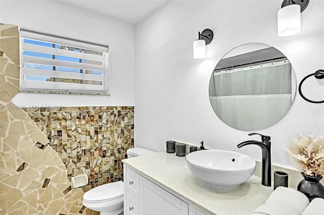 $975,000 | 4024 Jefferson Street, Hollywood, FL 33021