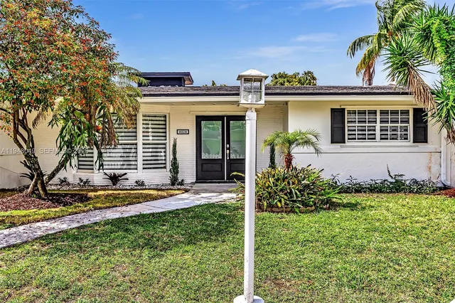 $975,000 | 4024 Jefferson Street, Hollywood, FL 33021