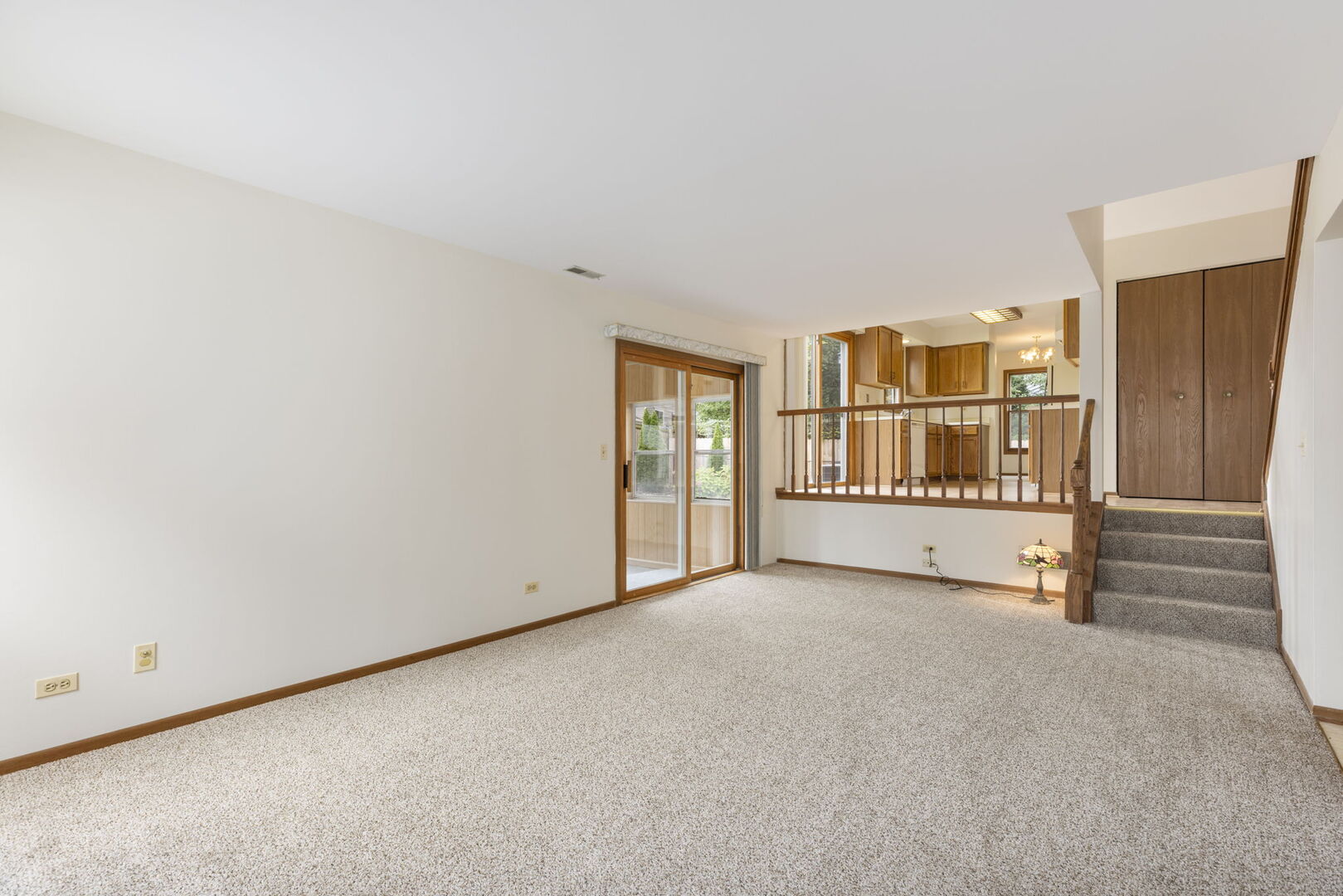 1941 Valley Road Lombard, IL 60148 - Photo 12 of 37 Gallery Image 12