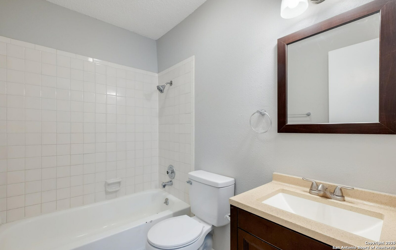 5806 Rue Royale San Antonio, TX 78240 - Photo 14 of 19