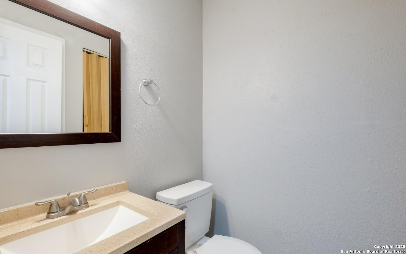 5806 Rue Royale San Antonio, TX 78240 - Photo 10 of 19