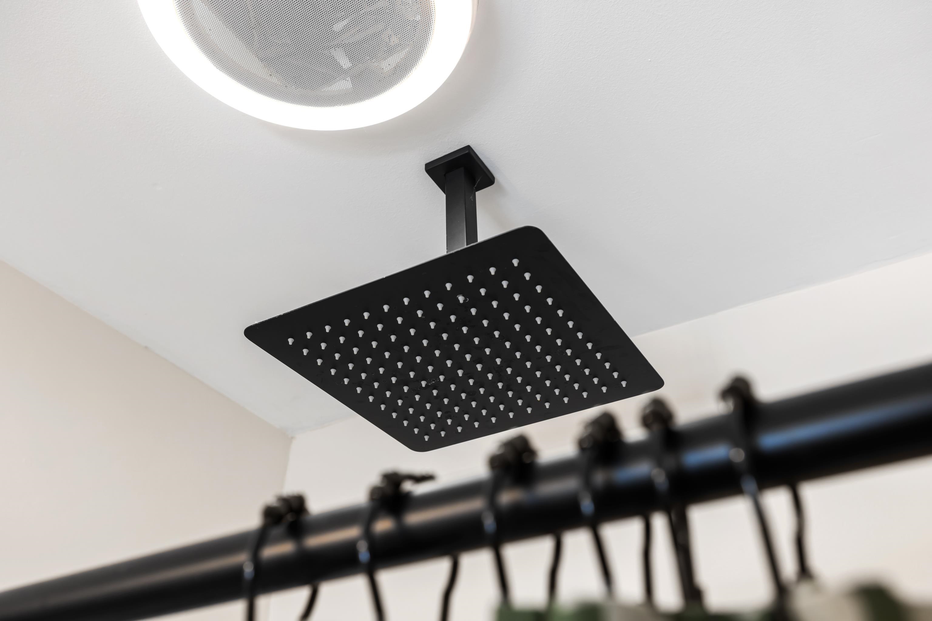 1200 Club Road Waynesboro, VA 22980 - Photo 32 of 70 newly renovated bathroom