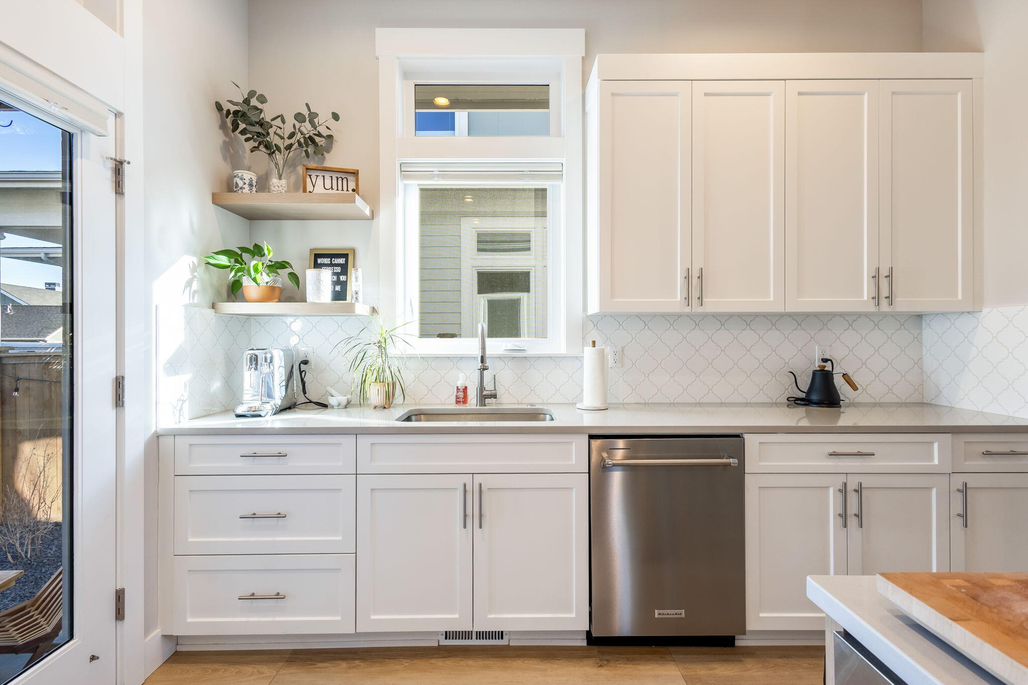 20446 Murphy Road Bend, OR 97702 - Photo 13 of 39 Kitchen