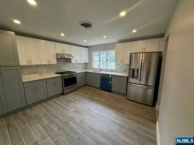 $4,700 | 27-14 Berdan Avenue, Fair Lawn, NJ 07410