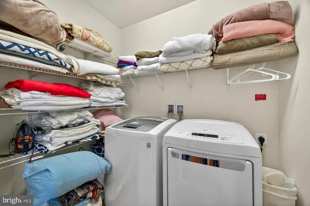 $1,399,999 | 5806 Toboggan Circle, Derwood, MD 20855