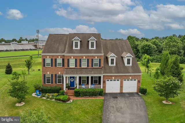 $1,399,999 | 5806 Toboggan Circle, Derwood, MD 20855