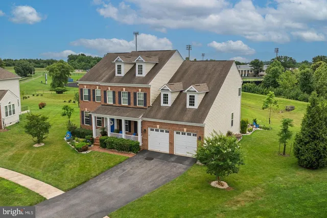 $1,399,999 | 5806 Toboggan Circle, Derwood, MD 20855