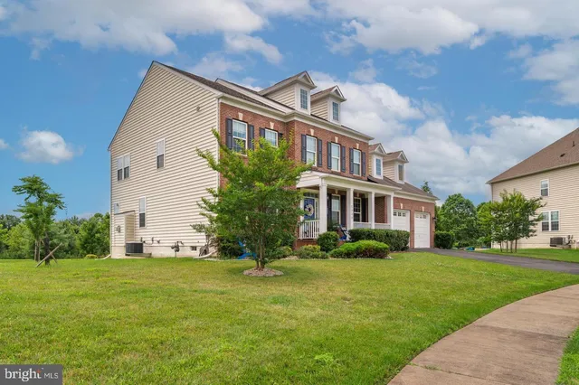 $1,399,999 | 5806 Toboggan Circle, Derwood, MD 20855