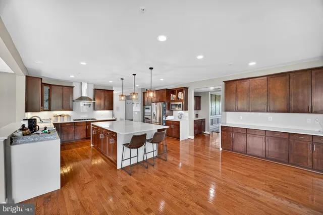 $1,399,999 | 5806 Toboggan Circle, Derwood, MD 20855