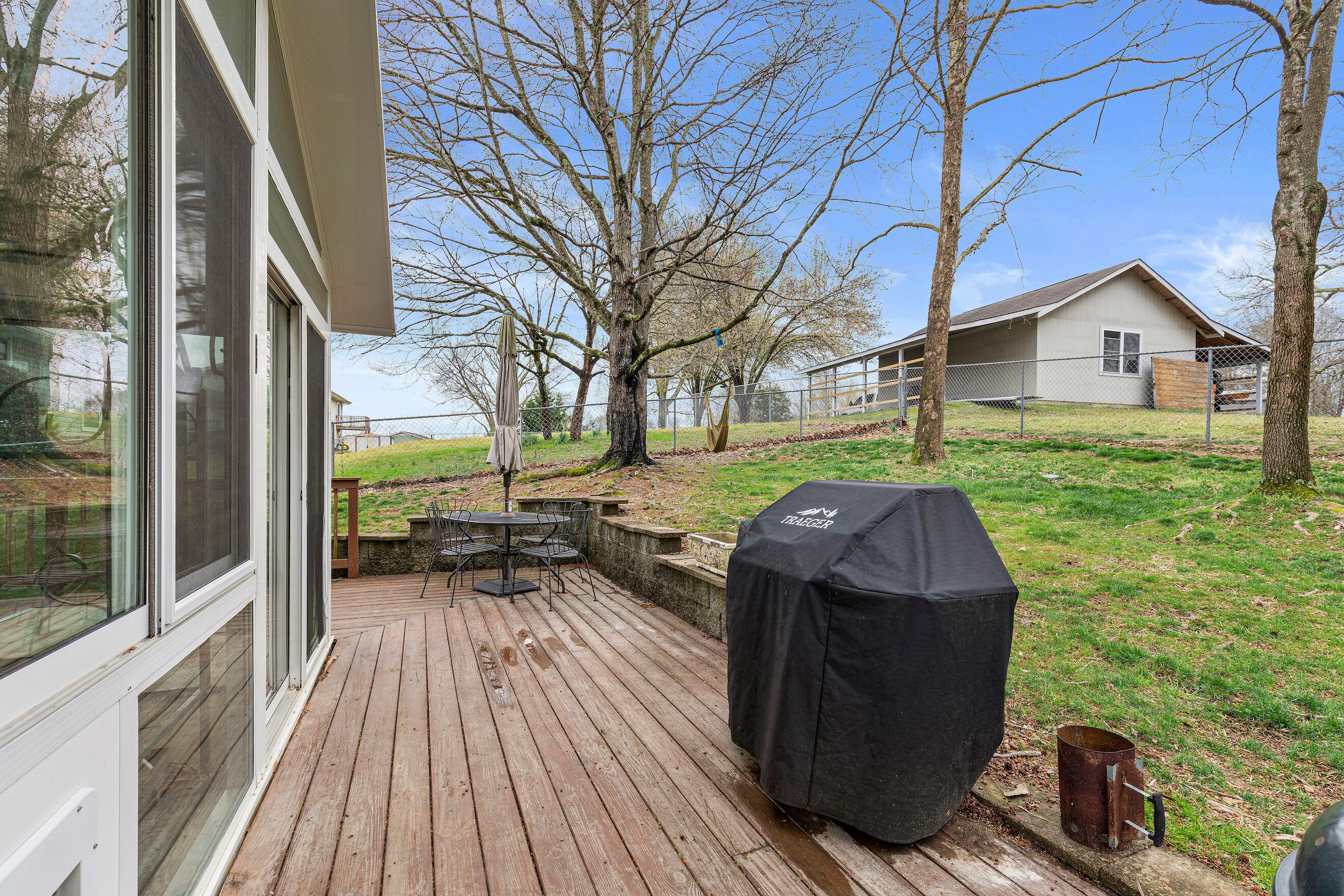 2110 Dallas Lake Road Soddy-Daisy, TN 37379 - Photo 31 of 31 deck