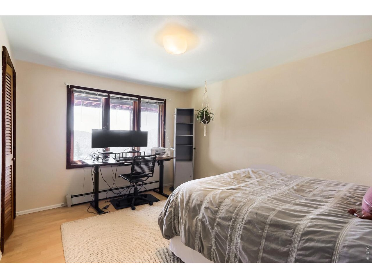266 Peakview Road Boulder, CO 80302 - Photo 28 of 50 Lower level bedroom