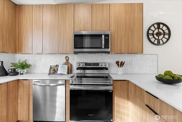 $564,990 | 5825 South M Street, Tacoma, WA 98408