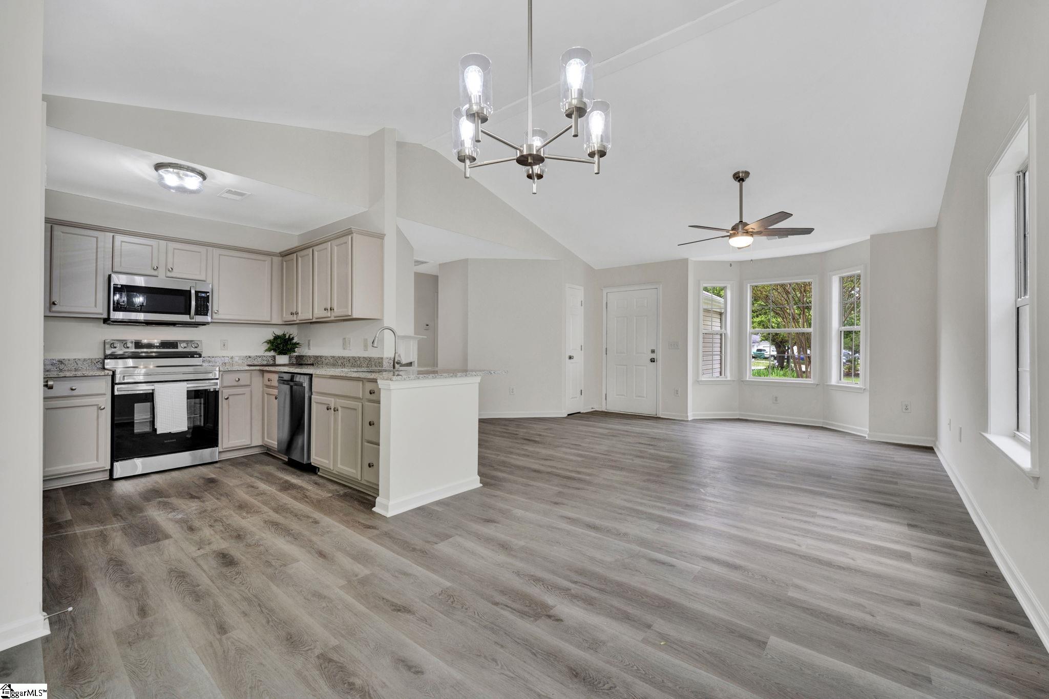 123 Hawkesbury Road Simpsonville, SC 29681 - Photo 11 of 32 Gallery Image 11