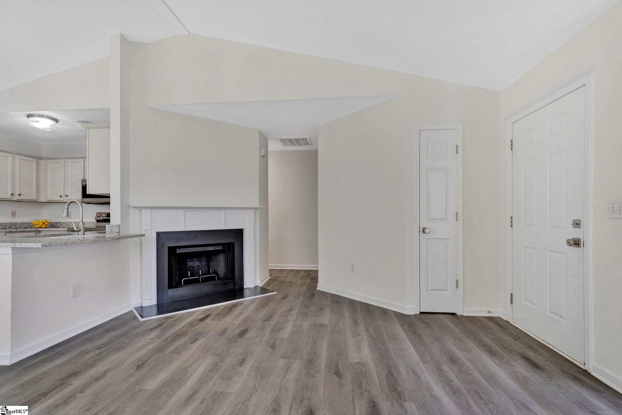 123 Hawkesbury Road Simpsonville, SC 29681 - Photo 14 of 32 Gallery Image 14