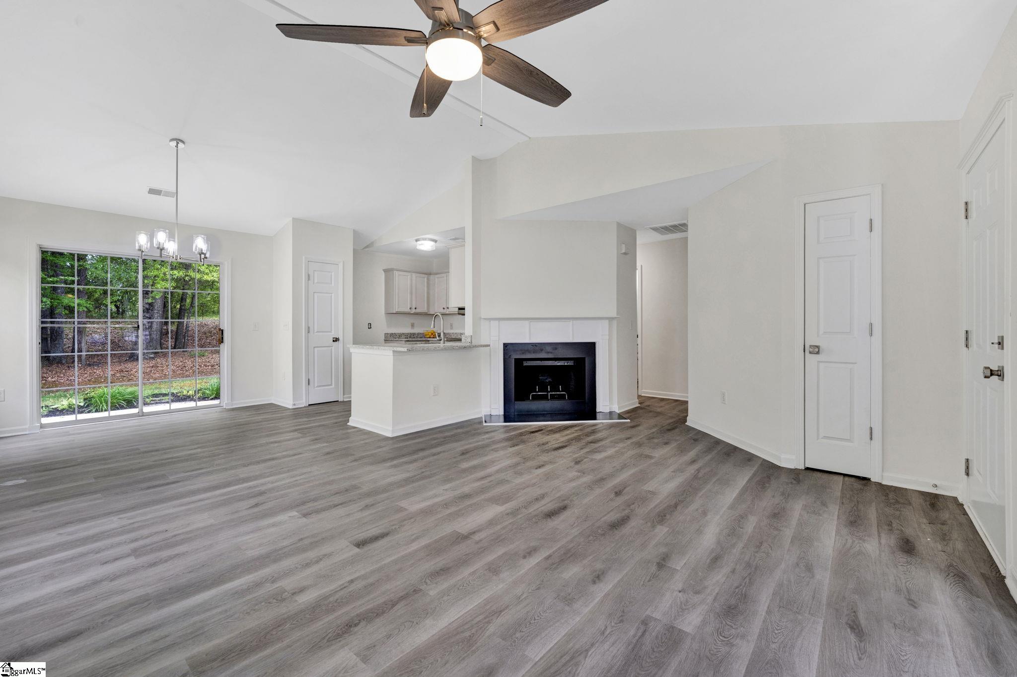 123 Hawkesbury Road Simpsonville, SC 29681 - Photo 6 of 32 Gallery Image 6