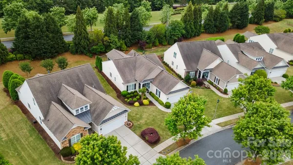 $569,000 | 2009 Maned Goose Court, Fort Mill, SC 29707