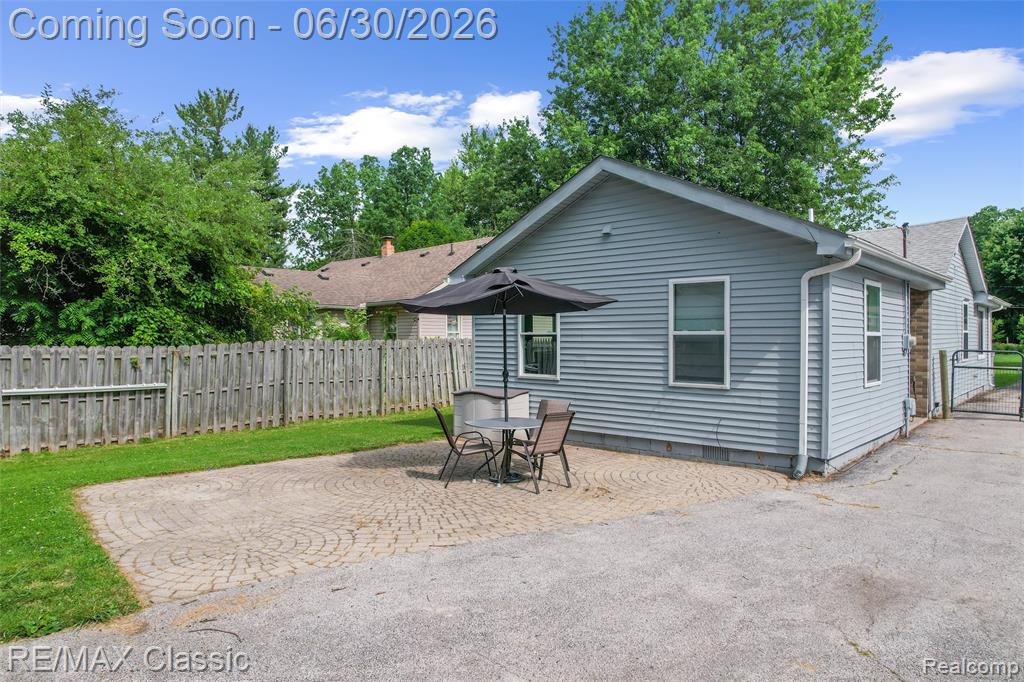 401 Center Street Carleton, MI 48117 - Photo 35 of 59
