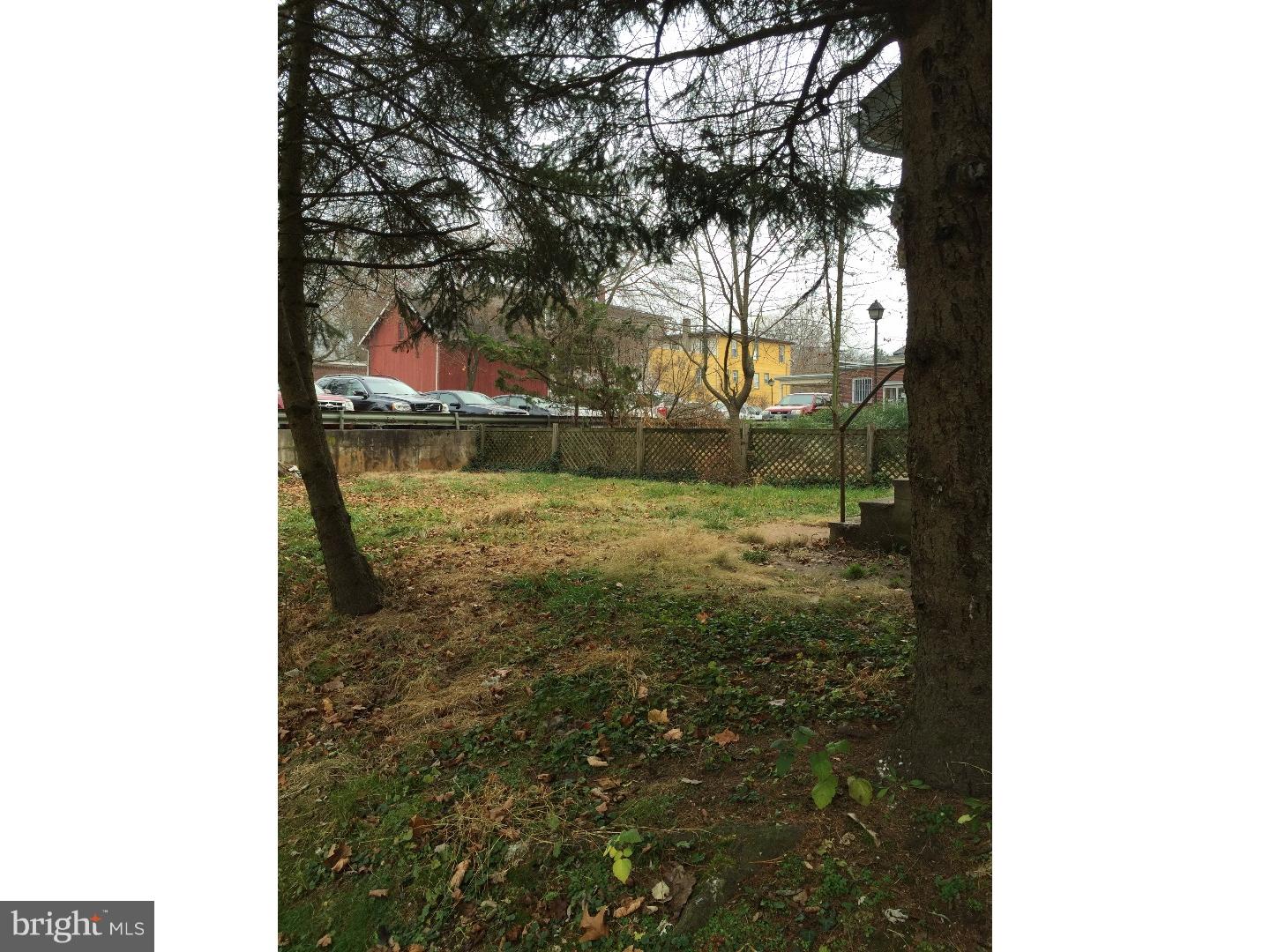 664 Wayside Way Riegelsville, PA 18077 - Photo 9 of 10 Back Yard