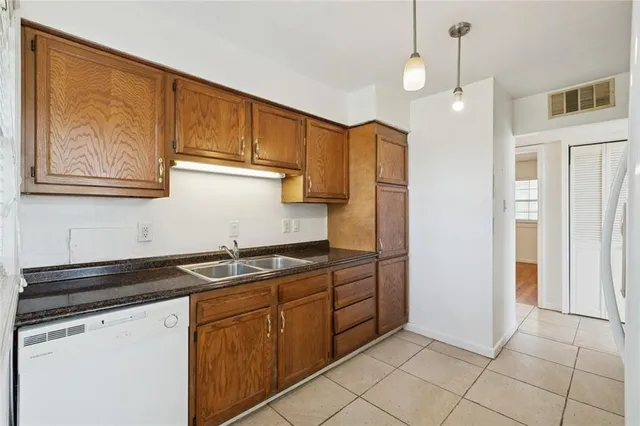 $1,700 | 1918 Cedarwood Avenue, Terrytown, LA 70056