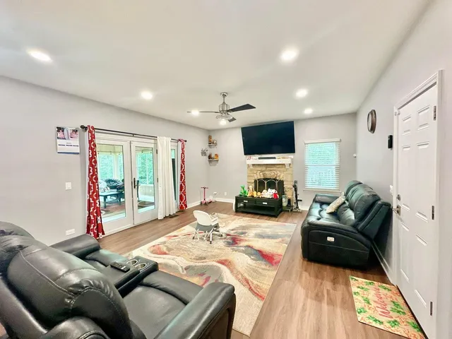 $3,800 | 1384 Marble Hill Drive, Lake Zurich, IL 60047