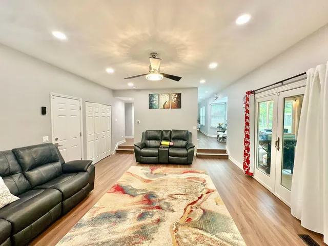 $3,800 | 1384 Marble Hill Drive, Lake Zurich, IL 60047