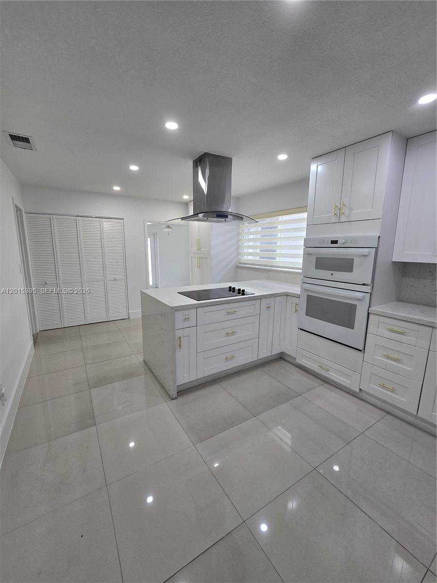 1417 West 40th Street Hialeah, FL 33012 - Photo 2 of 11
