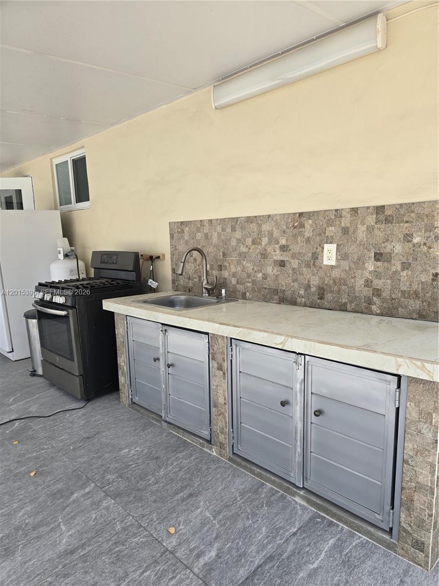 1417 West 40th Street Hialeah, FL 33012 - Photo 8 of 11