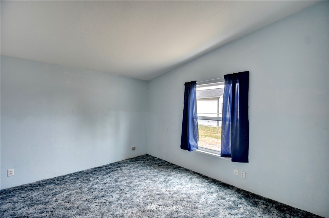 17202 Camas Run Lane Southwest Rochester, WA 98579 - Photo 13 of 25