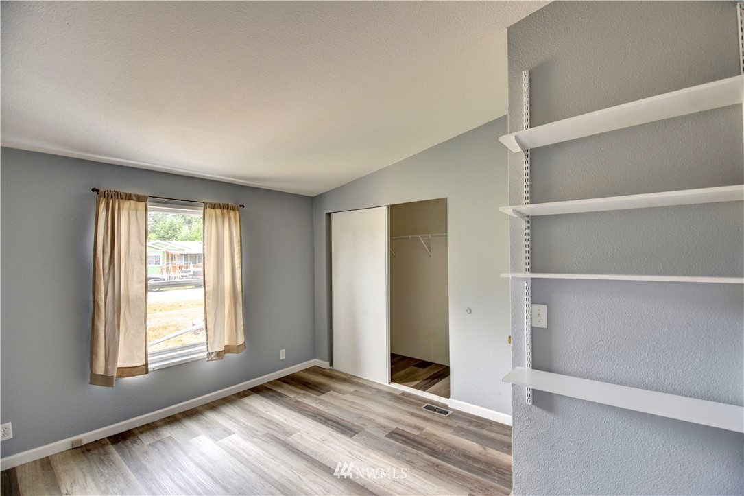 17202 Camas Run Lane Southwest Rochester, WA 98579 - Photo 15 of 25