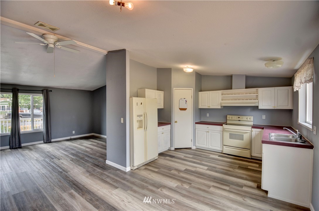 17202 Camas Run Lane Southwest Rochester, WA 98579 - Photo 7 of 25