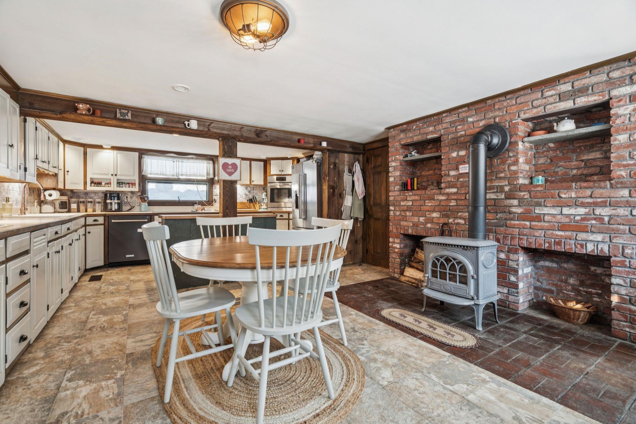 311 Fairgrounds Road Bradford, NH 03221 - Photo 5 of 48