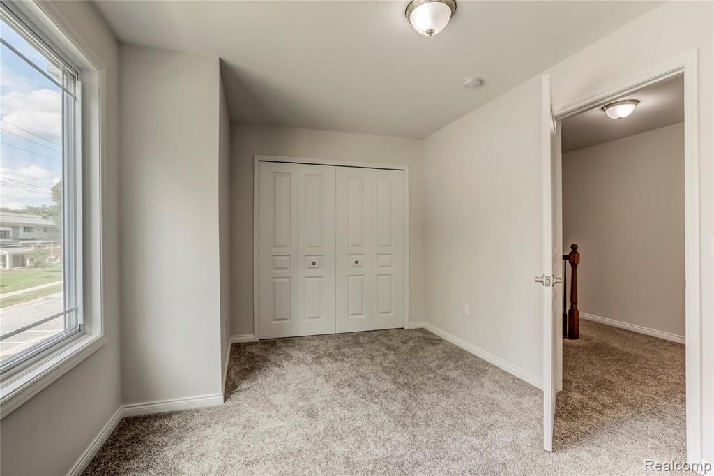 403 1st Street Rochester, MI 48307 - Photo 29 of 40