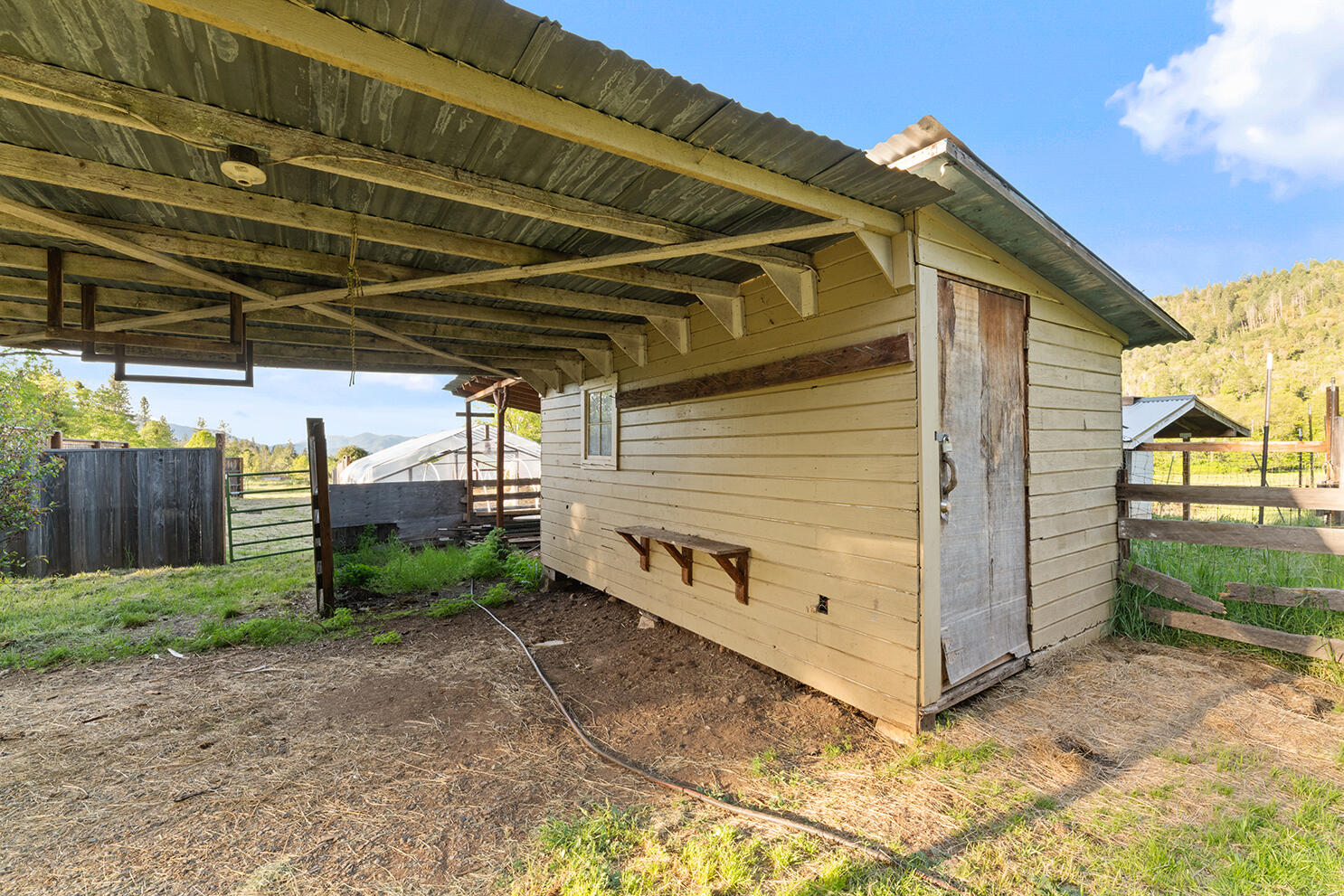 2401 East Fork Road Williams, OR 97544 - Photo 27 of 37 DSC_6575