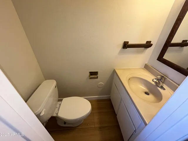 $1,250 | 6104 West Townley Avenue, Glendale, AZ 85302